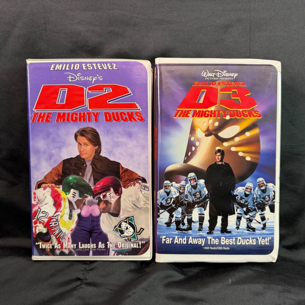 Disney D2 and D3 The Mighty Ducks VHS Set Emilio Estevez 90s Hockey Movies